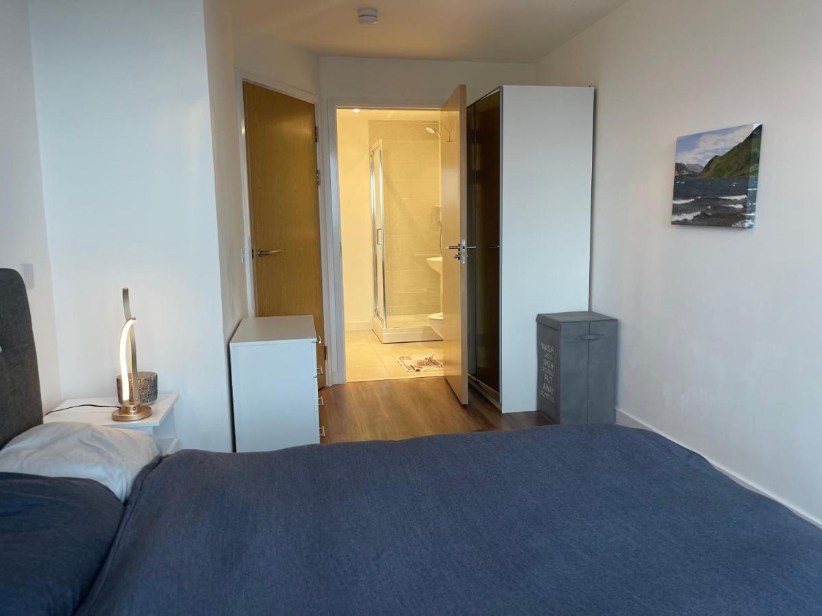 Luxury 2 Bedroom En-Suite Apartment Balcony Views Manchester Luaran gambar
