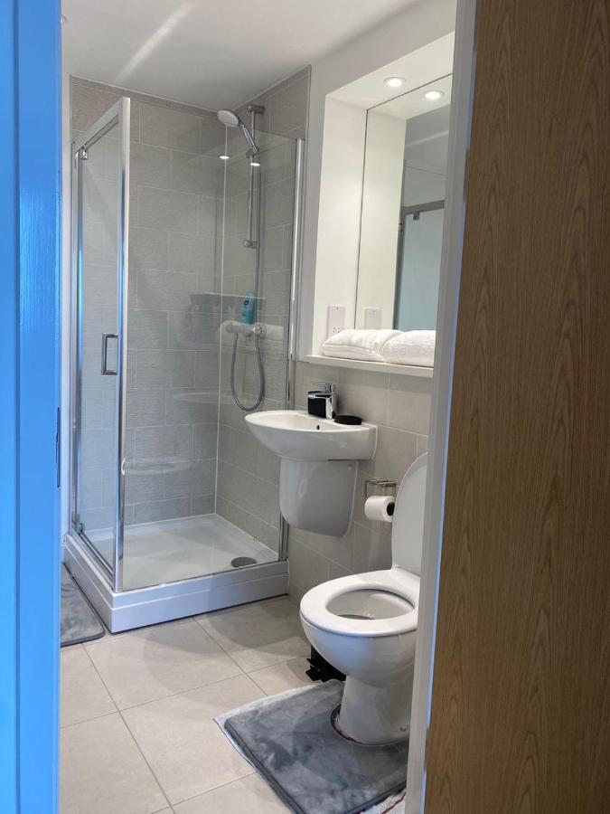 Luxury 2 Bedroom En-Suite Apartment Balcony Views Manchester Luaran gambar